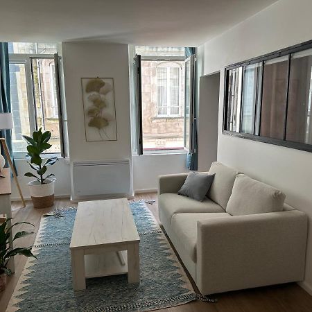 Charmant Cocon Iode Cosy Equipe, Baigne De Lumiere, Situe Au Coeur De La Rochelle A 1Min A Pied Du Marche Central Avec Tv Et Wifi Kültér fotó