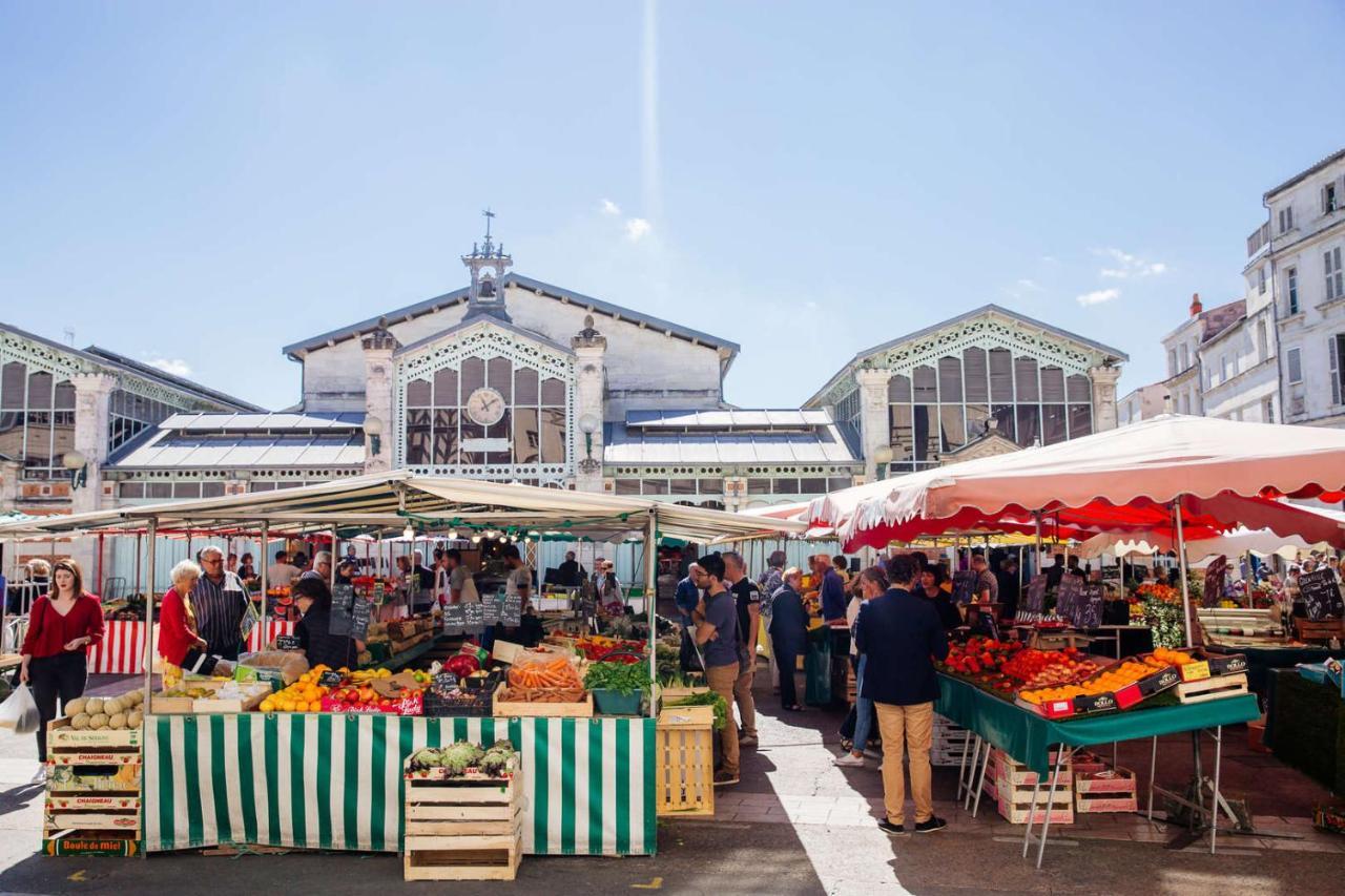 Charmant Cocon Iode Cosy Equipe, Baigne De Lumiere, Situe Au Coeur De La Rochelle A 1Min A Pied Du Marche Central Avec Tv Et Wifi Kültér fotó